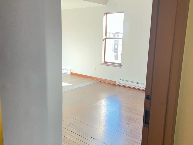 290 Maple Ave #2F — Photo 15