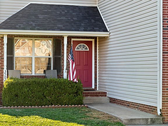 3rd image of 3502 Clover Hill Dr