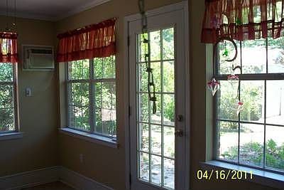 4th image of 17138 Chickasaw Ave