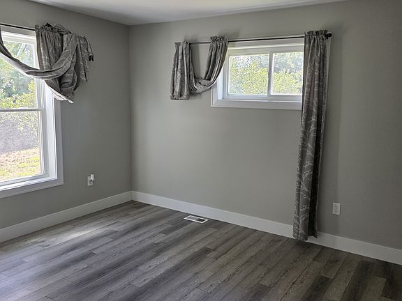 5th image of 3120 Westmont Ave
