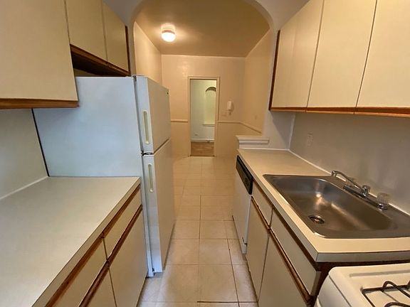 4th image of 70-01 113th St #22