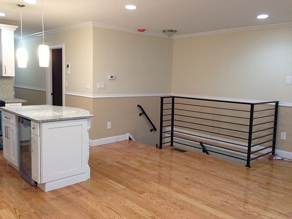 2nd image of 1448 Greene Ave APT 2