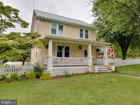 305 Park Ave, Mount Airy, MD 21771