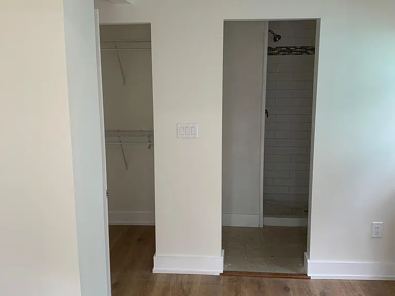 2749 Myra St — Photo 10