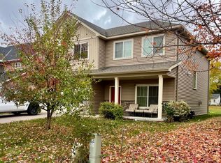 829 Boldt St, Chaska, MN 55318