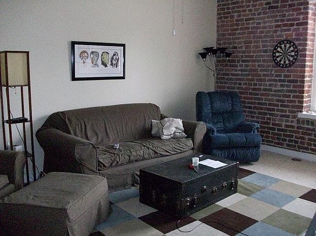 1st image of 2401 E Franklin St APT 104