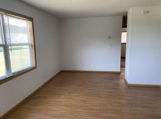 2213 Marquette Rd #B2, Peru, IL 61354