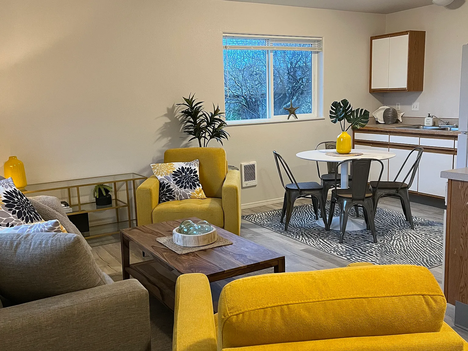 2 bed, 750 sqft, $1,750 — Photo 2