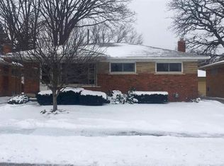 7217 State Park, Center Line, MI 48015