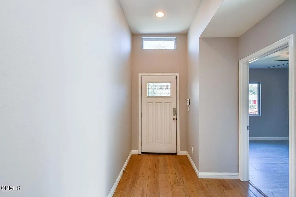 4 bed, 2.0 bath, 2234 sqft, $7,200 — Photo 4