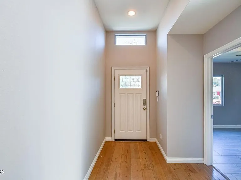 321 N Lima St — Photo 4