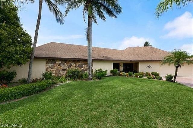 1st image of 8384 Villaire Ct