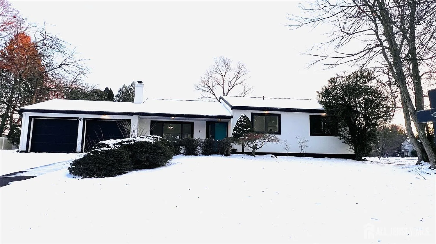 7 Harper Rd photo 1