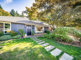 9242 24th Ave SW, Seattle, WA 98106