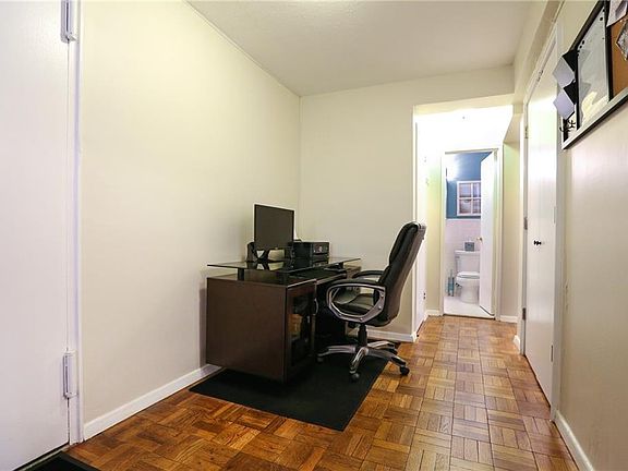 3rd image of 222 Martling Ave APT 2L