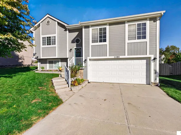 11305 S 212th St, Gretna, NE 68028