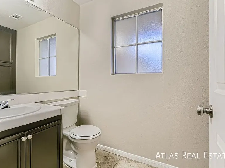 8336 Cabin Peak St — Photo 5