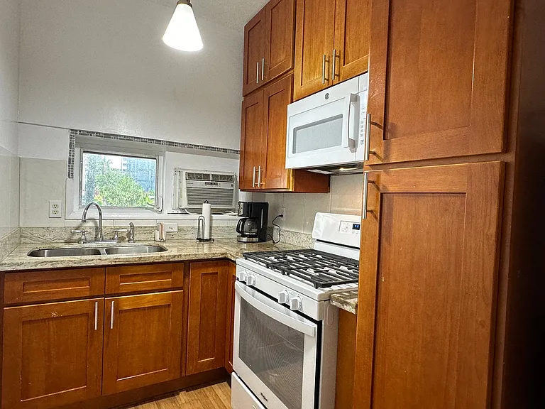 1508 Kewalo St #104B — Photo 4