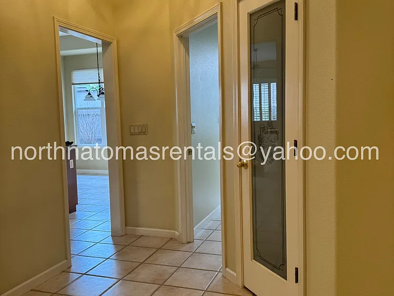 3949 Moraga Dr — Photo 16
