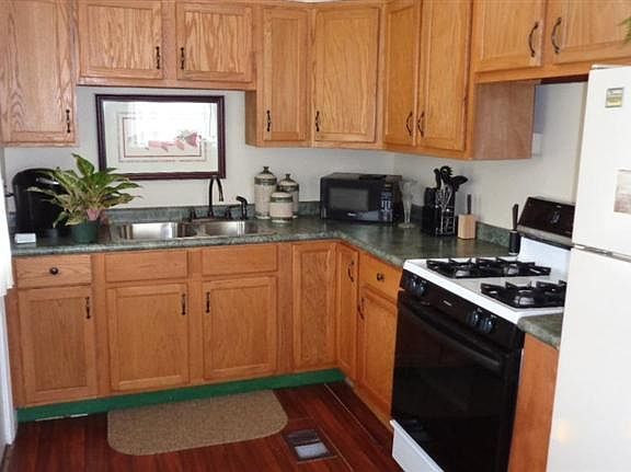 4th image of 4002 Washington Ave