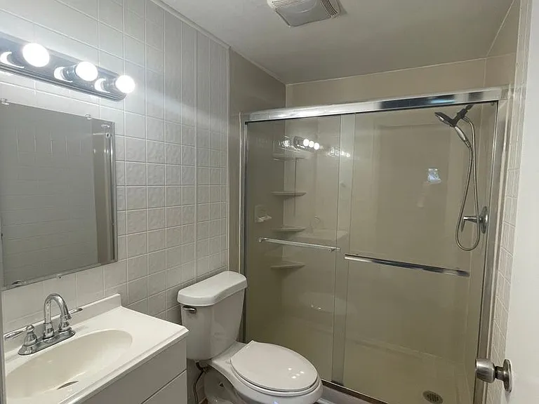 1179 S Troy St — Photo 12