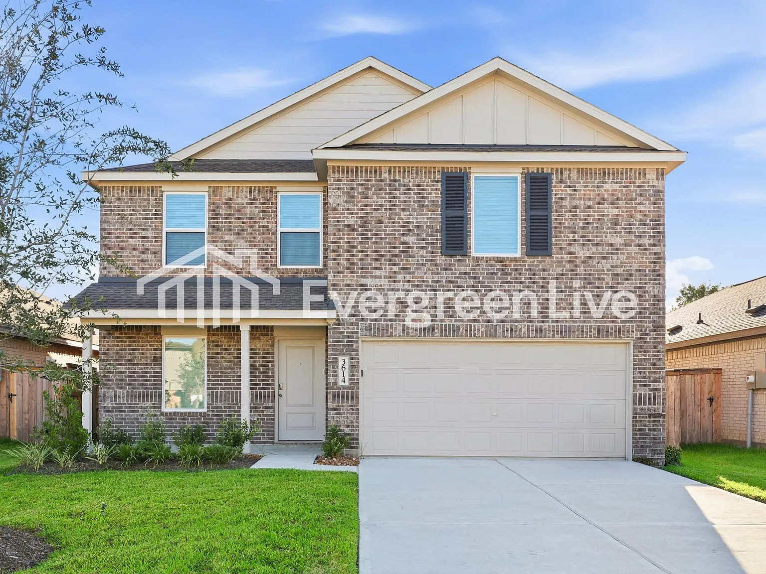 4 bed, 2.5 bath, 2263 sqft, $2,240 — Photo 1