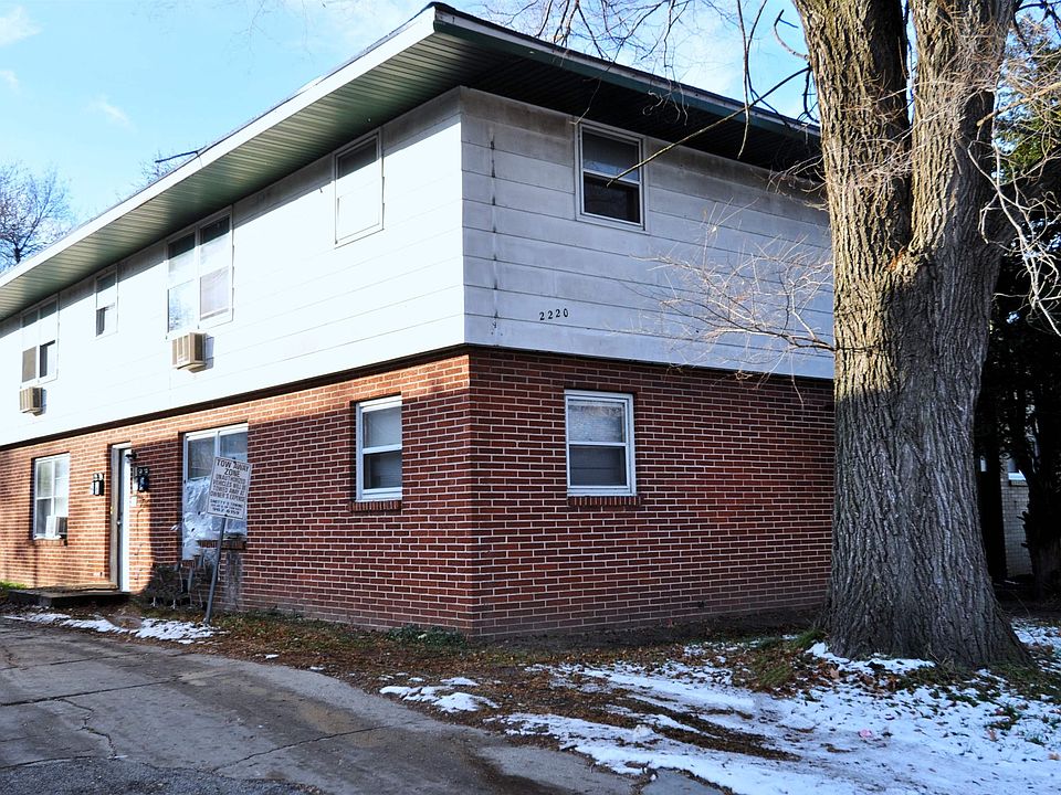 1st image of 2220 Auburn St