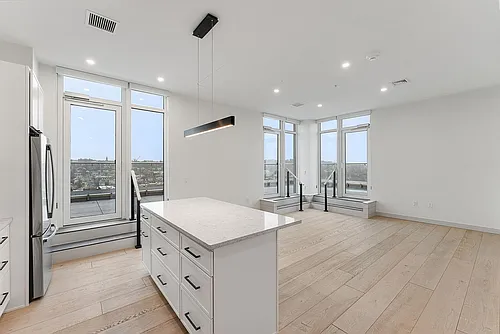 Bank Street Apartments at Burlington Square Photo 1
