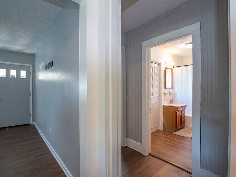 1231 Crume Rd — Photo 23