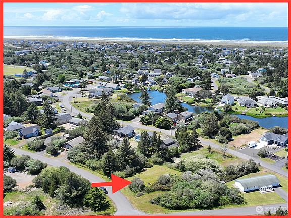 5th image of 202 S Wynoochee Drive