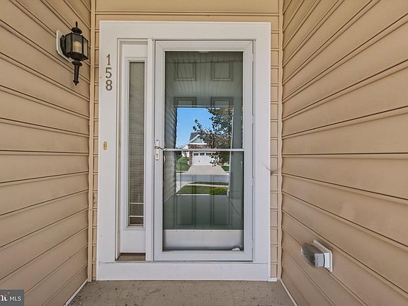 3rd image of 158 Silver Maple Rd