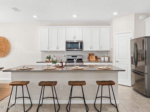 5th image of 80 MYRTLE OAK Court