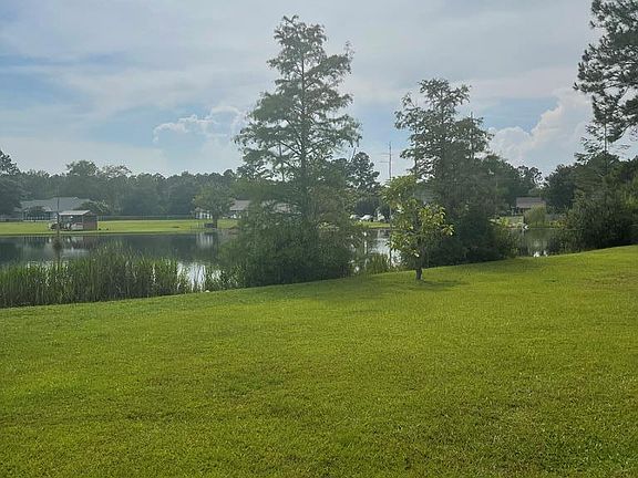 4th image of 426 Green Willow Dr