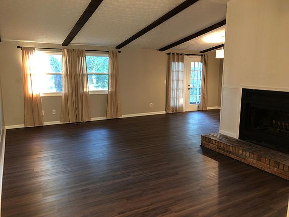 3rd image of 2161 Leah Ln