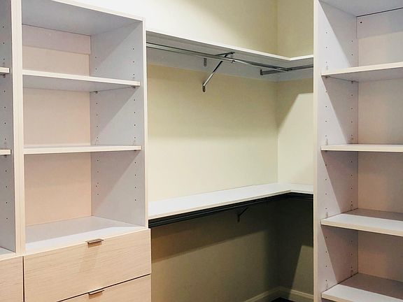4th image of 3108 S K Center St APT 2