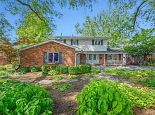 6124 Lane Pl, Downers Grove, IL 60516