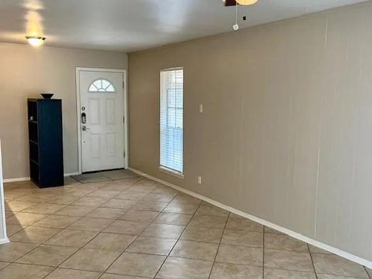 8006A Pinedale Cv — Photo 10