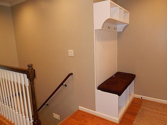 4th image of 8496 Shenstone Dr