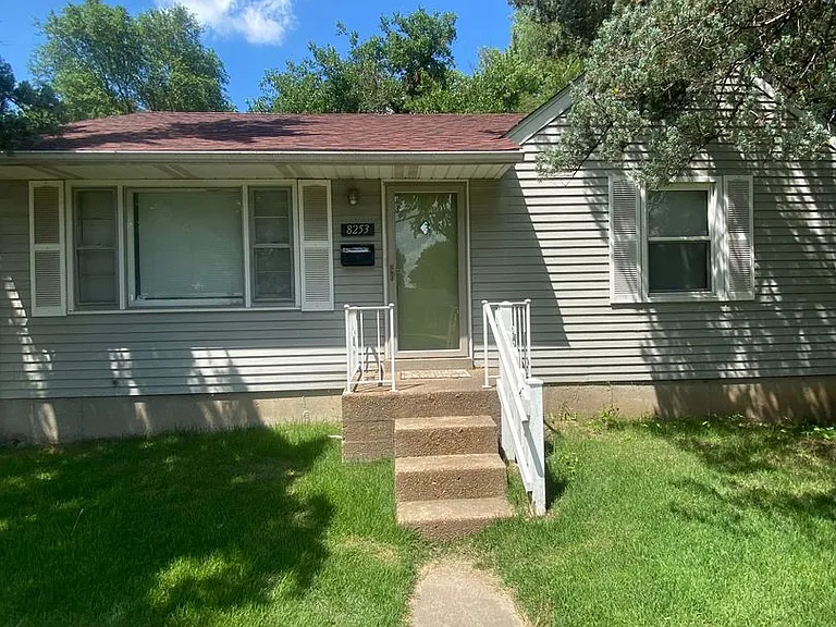 8253 Frost Ave — Photo 4