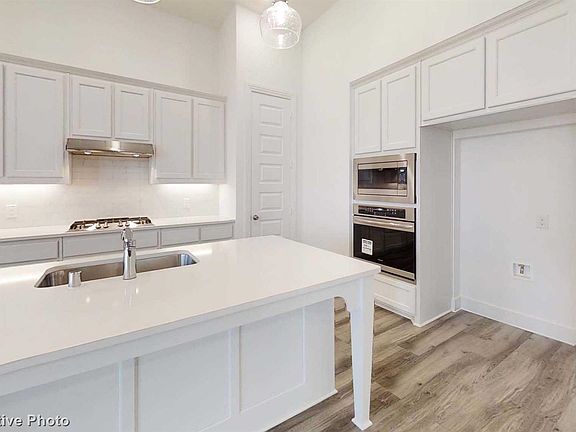 5th image of 10607 Davis Farms