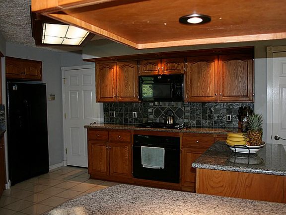 5th image of 2009 Wildwood Dr