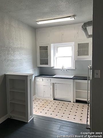 1st image of 1140 W Ashby Pl #7