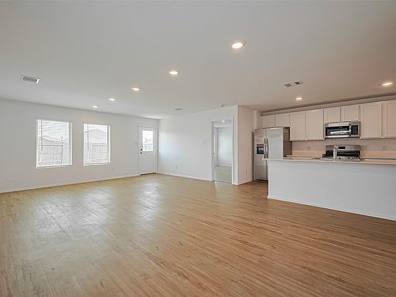 4th image of 9603 Fulvetta Briar Ct