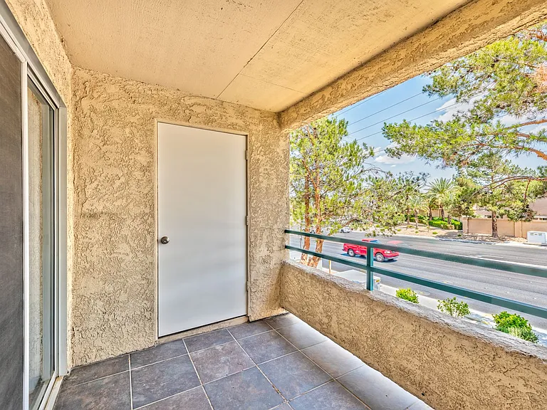 2251 Wigwam Pkwy #323 — Photo 2