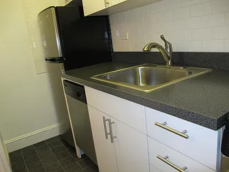 Rented by Metropolis Real Estate of Manhattan