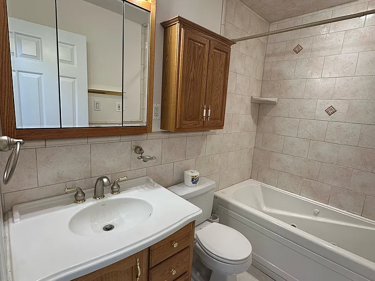 1810 Hallowell Rd — Photo 16