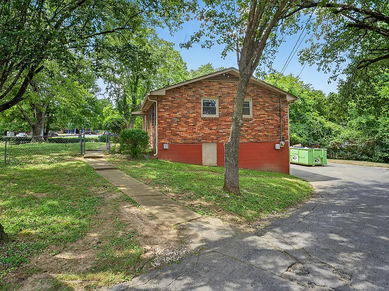 246 Bonnabrook Dr — Photo 49