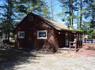 122 Old Town Rd, Weare, NH 03281