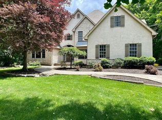 3236 Woodstone Dr, Lewis Center, OH 43035