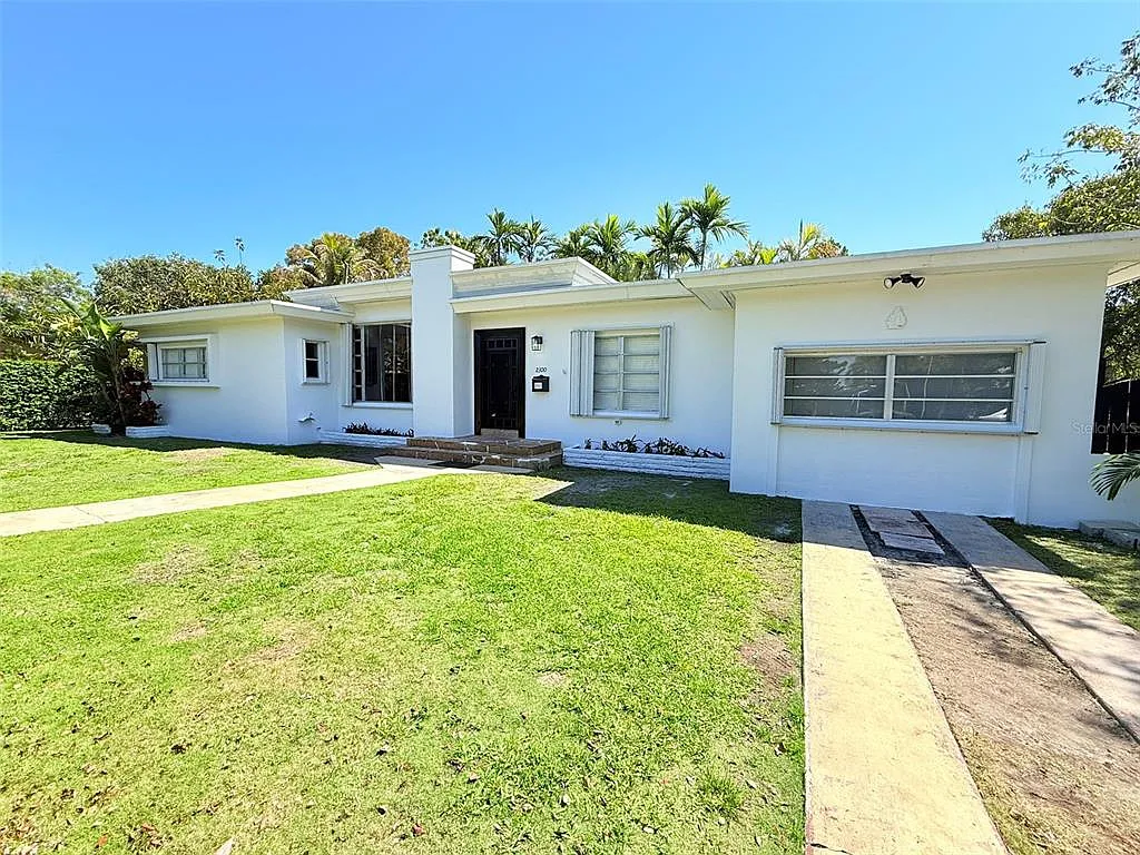 1 bed, 1.0 bath, 377 sqft, $1,600 — Photo 1